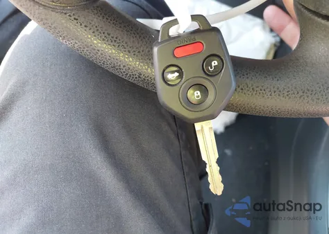 2014 Subaru Xv Crosstrek 2.0I Premium z USA, uszkodzony, nr VIN JF2GPACC8E8304371